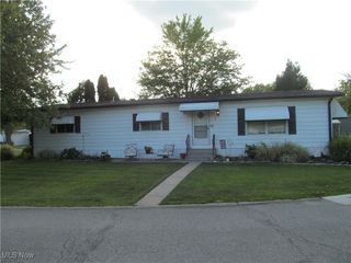 3 Trollyview Lane, Olmsted Twp, OH 44138