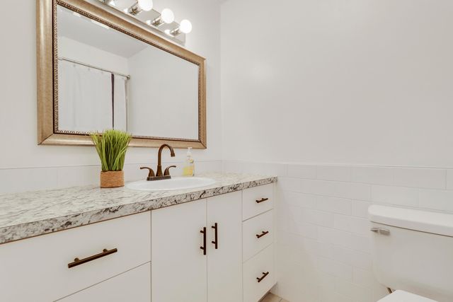 7 Greenway Village N 202, Royal Palm Beach, FL 33411