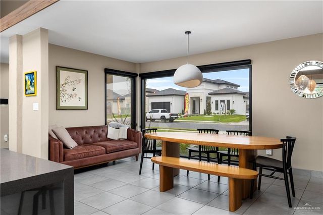 1713 S Queen Street, Edinburg, TX 78539