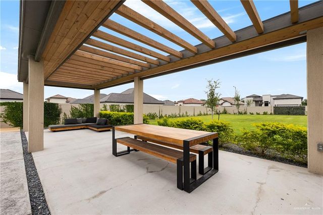 1713 S Queen Street, Edinburg, TX 78539