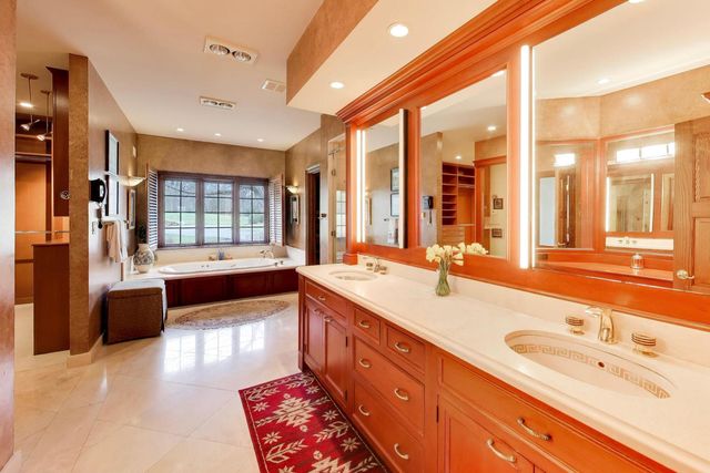 82 Hawley Woods Road, Barrington Hills, IL 60010