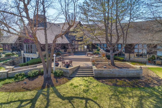 82 Hawley Woods Road, Barrington Hills, IL 60010