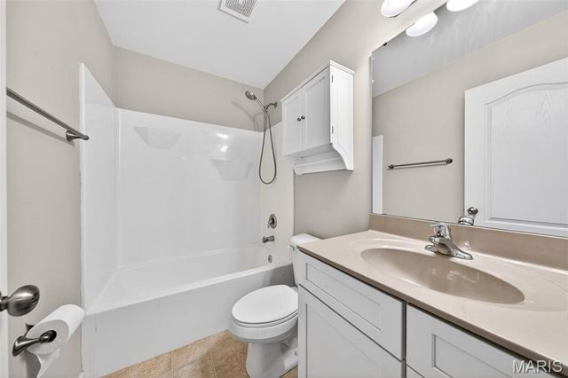 897 Mohawk Court, Warrenton, MO 63383