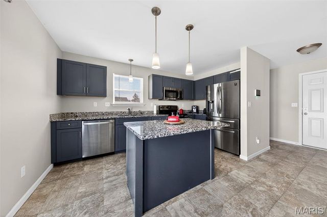 897 Mohawk Court, Warrenton, MO 63383