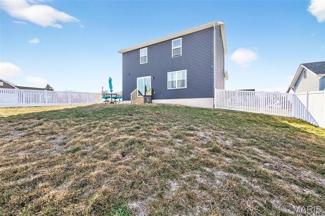 897 Mohawk Court, Warrenton, MO 63383