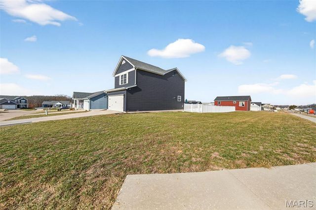 897 Mohawk Court, Warrenton, MO 63383