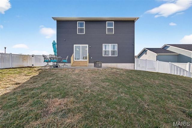 897 Mohawk Court, Warrenton, MO 63383