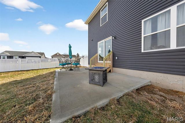 897 Mohawk Court, Warrenton, MO 63383