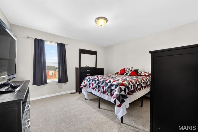 897 Mohawk Court, Warrenton, MO 63383