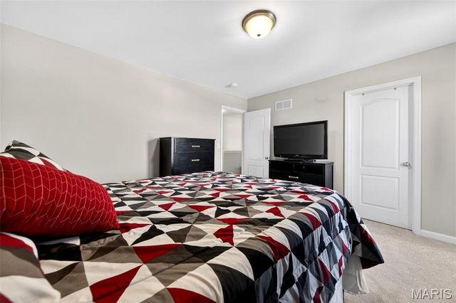 897 Mohawk Court, Warrenton, MO 63383