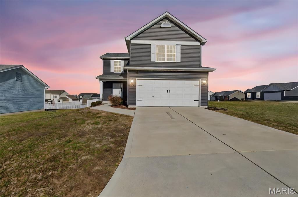 897 Mohawk Court, Warrenton, MO 63383