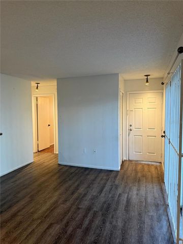 3827 BAY CLUB CIR 103, Kissimmee, FL 34741