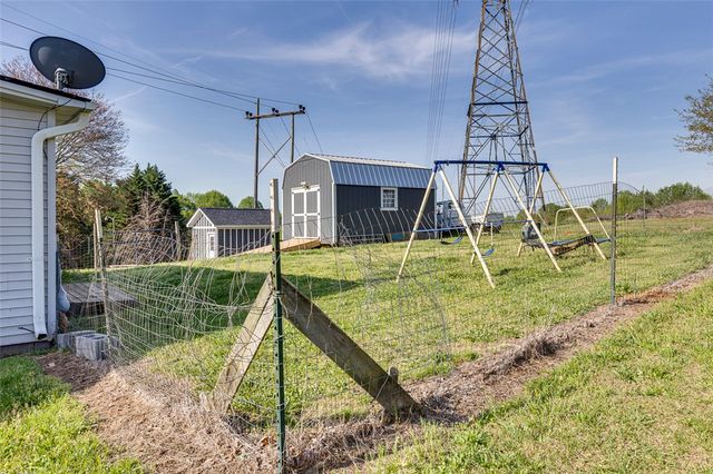 308 W Beattie Street, Liberty, SC 29657