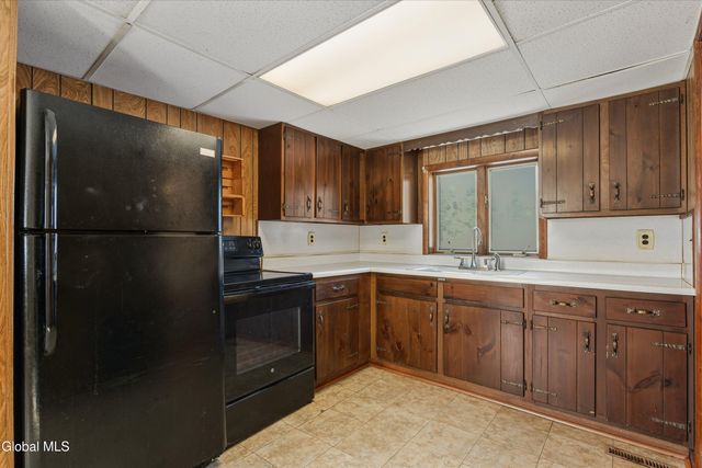 122 Houseman Street, Mayfield, NY 12117