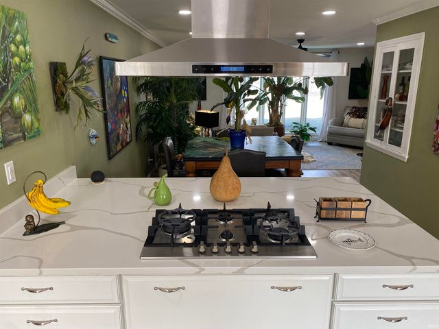 6841 Newburgh Road, Evansville, IN 47715