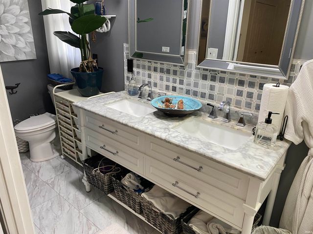 6841 Newburgh Road, Evansville, IN 47715