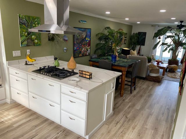 6841 Newburgh Road, Evansville, IN 47715