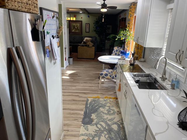 6841 Newburgh Road, Evansville, IN 47715