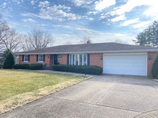 6841 Newburgh Road, Evansville, IN 47715