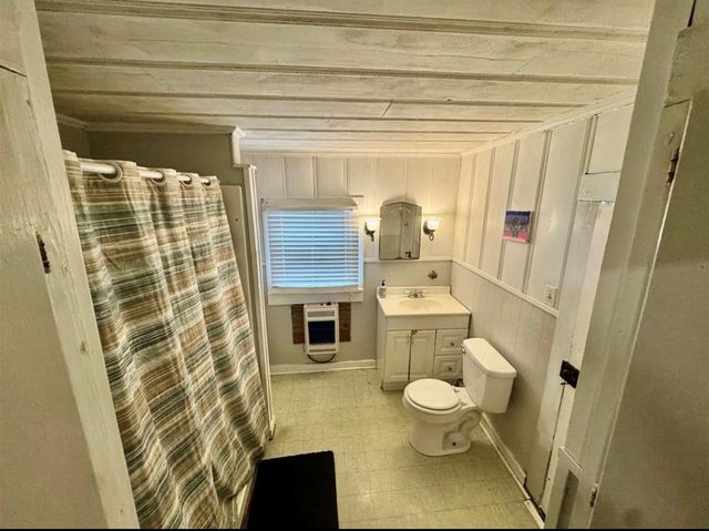 188 Elm Street, Blessing, TX 77419