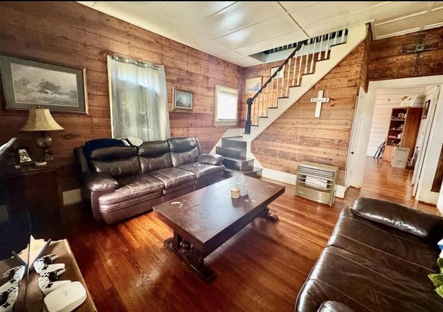 188 Elm Street, Blessing, TX 77419