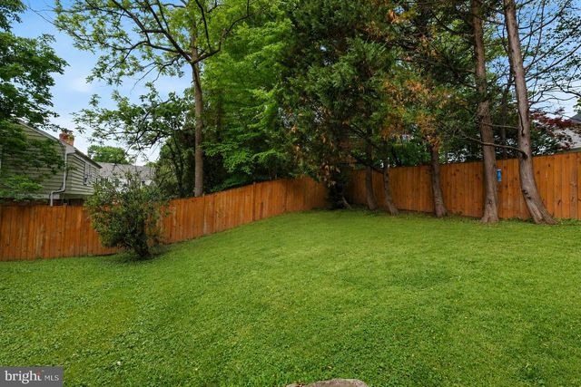 10900 GAINSBOROUGH RD, Potomac, MD 20854