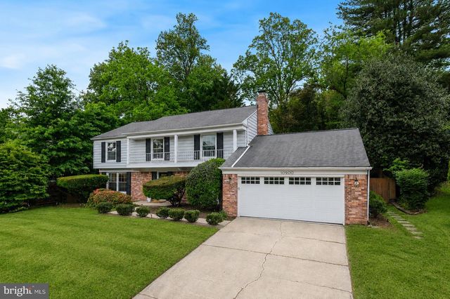 10900 GAINSBOROUGH RD, Potomac, MD 20854