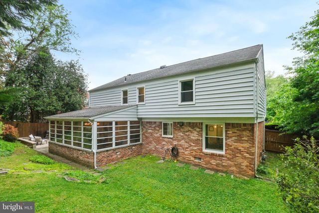 10900 GAINSBOROUGH RD, Potomac, MD 20854