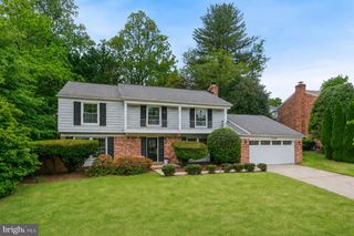 10900 GAINSBOROUGH RD, Potomac, MD 20854
