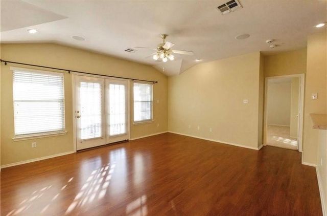 1900 Scofield Ridge PKWY 3101, Austin, TX 78727