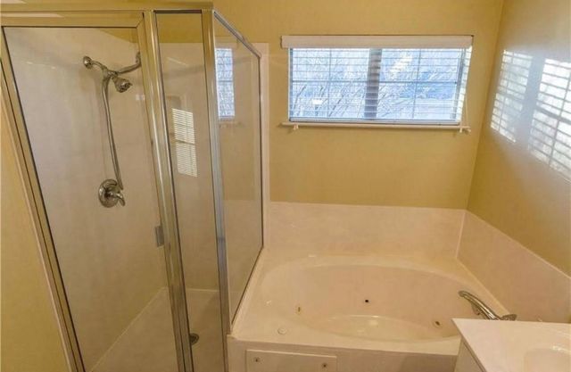 1900 Scofield Ridge PKWY 3101, Austin, TX 78727