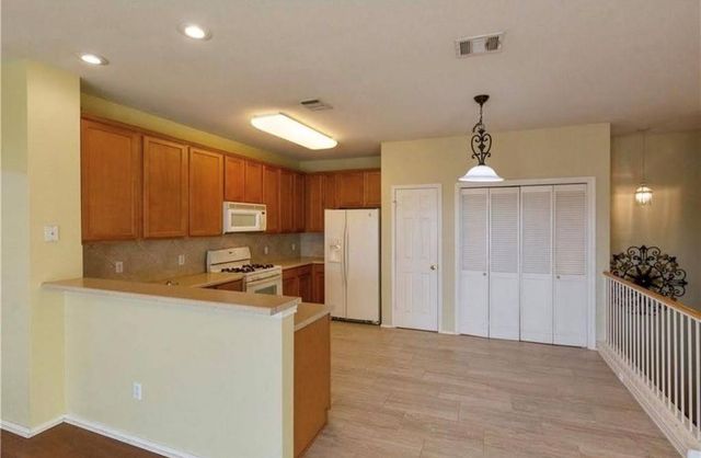 1900 Scofield Ridge PKWY 3101, Austin, TX 78727