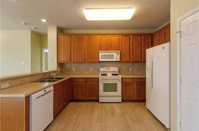 1900 Scofield Ridge PKWY 3101, Austin, TX 78727