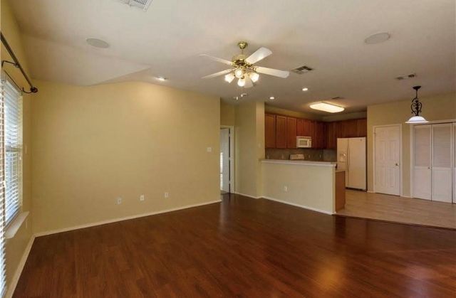 1900 Scofield Ridge PKWY 3101, Austin, TX 78727