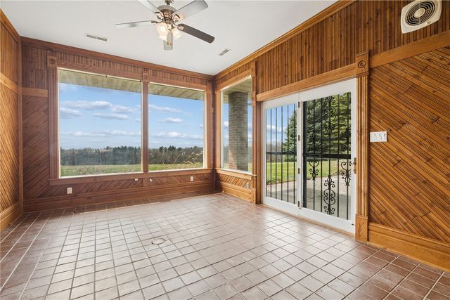 265 Adams Avenue, Lisbon, IA 52253