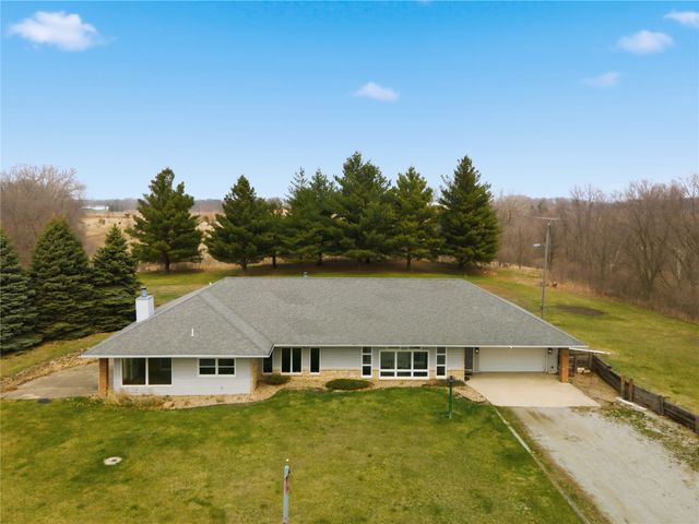 265 Adams Avenue, Lisbon, IA 52253