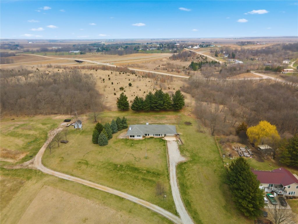 265 Adams Avenue, Lisbon, IA 52253