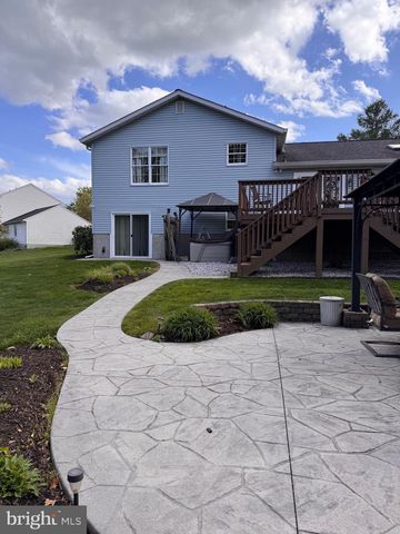 2955 SUMMER DR, Westminster, MD 21157