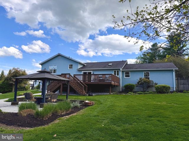2955 SUMMER DR, Westminster, MD 21157