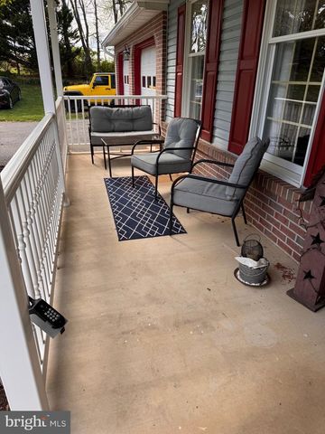 2955 SUMMER DR, Westminster, MD 21157