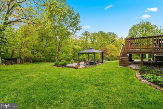 2955 SUMMER DR, Westminster, MD 21157
