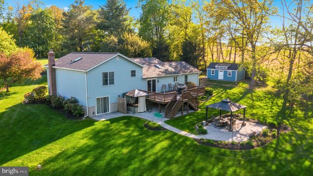 2955 SUMMER DR, Westminster, MD 21157