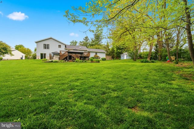 2955 SUMMER DR, Westminster, MD 21157