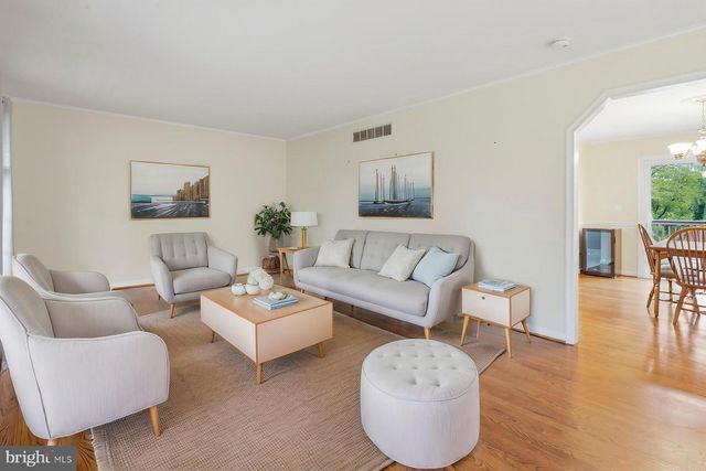 2955 SUMMER DR, Westminster, MD 21157