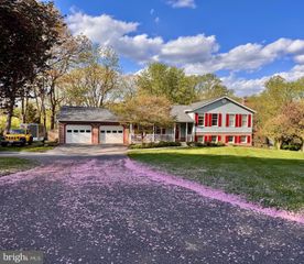 2955 SUMMER DR, Westminster, MD 21157