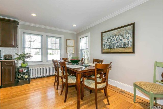 16 Union Avenue, Glen Head, NY 11545