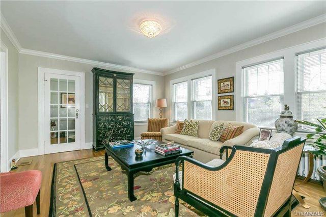 16 Union Avenue, Glen Head, NY 11545