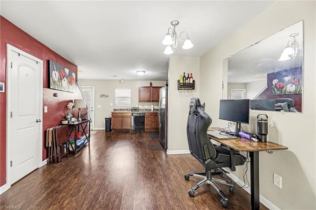 424 Sandybrooke Drive, High Point, NC 27265