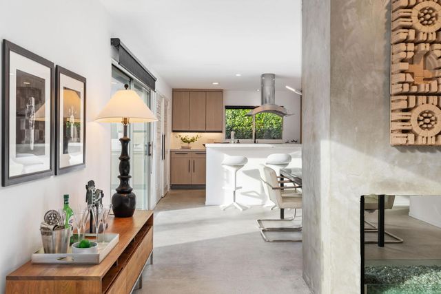 2557 S Broadmoor Drive, Palm Springs, CA 92264