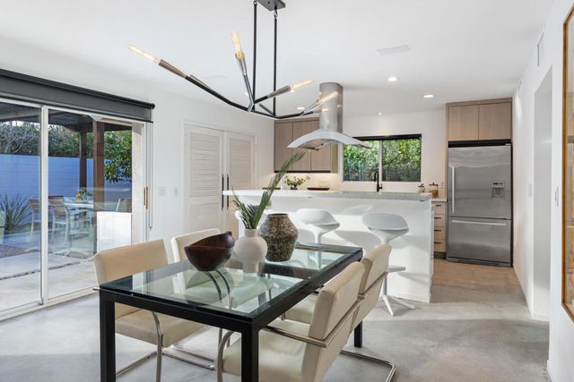 2557 S Broadmoor Drive, Palm Springs, CA 92264